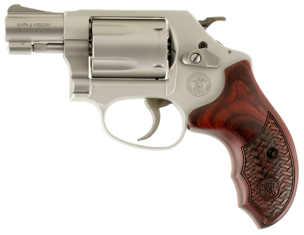 Smith and Wesson 637 Performance Center 1